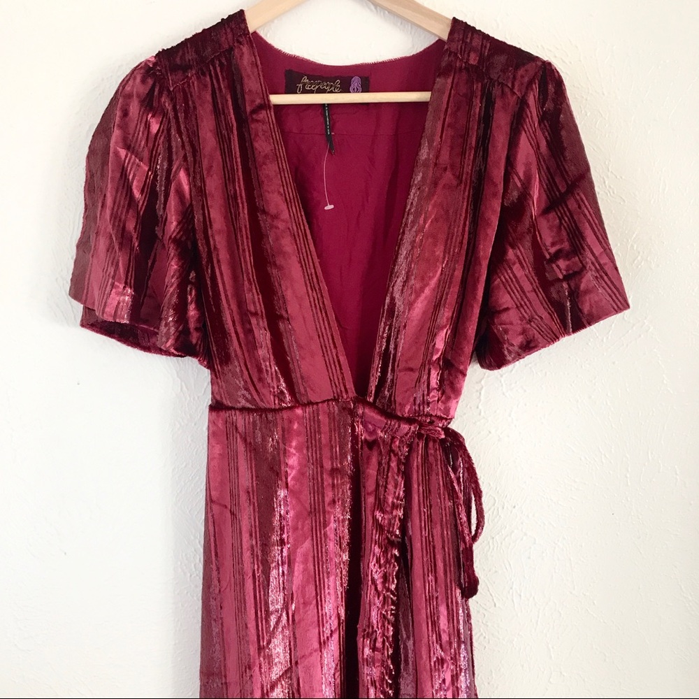 💗 Free People Kara Velvet Wrap Dress 💗 - Picture 4 of 6